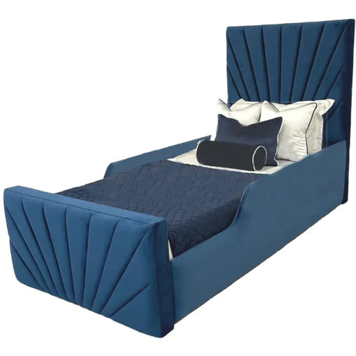 Invictus Kids Chesterfield Bed