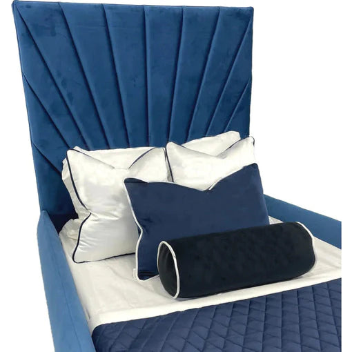 Invictus Kids Chesterfield Bed
