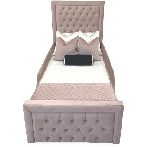 Oliver Kids Chesterfield Bed